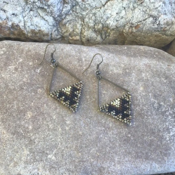 Rattlesnake Picasso Triangle Beaded Earrings, New, Handmade by Me - Picture 3 of 5